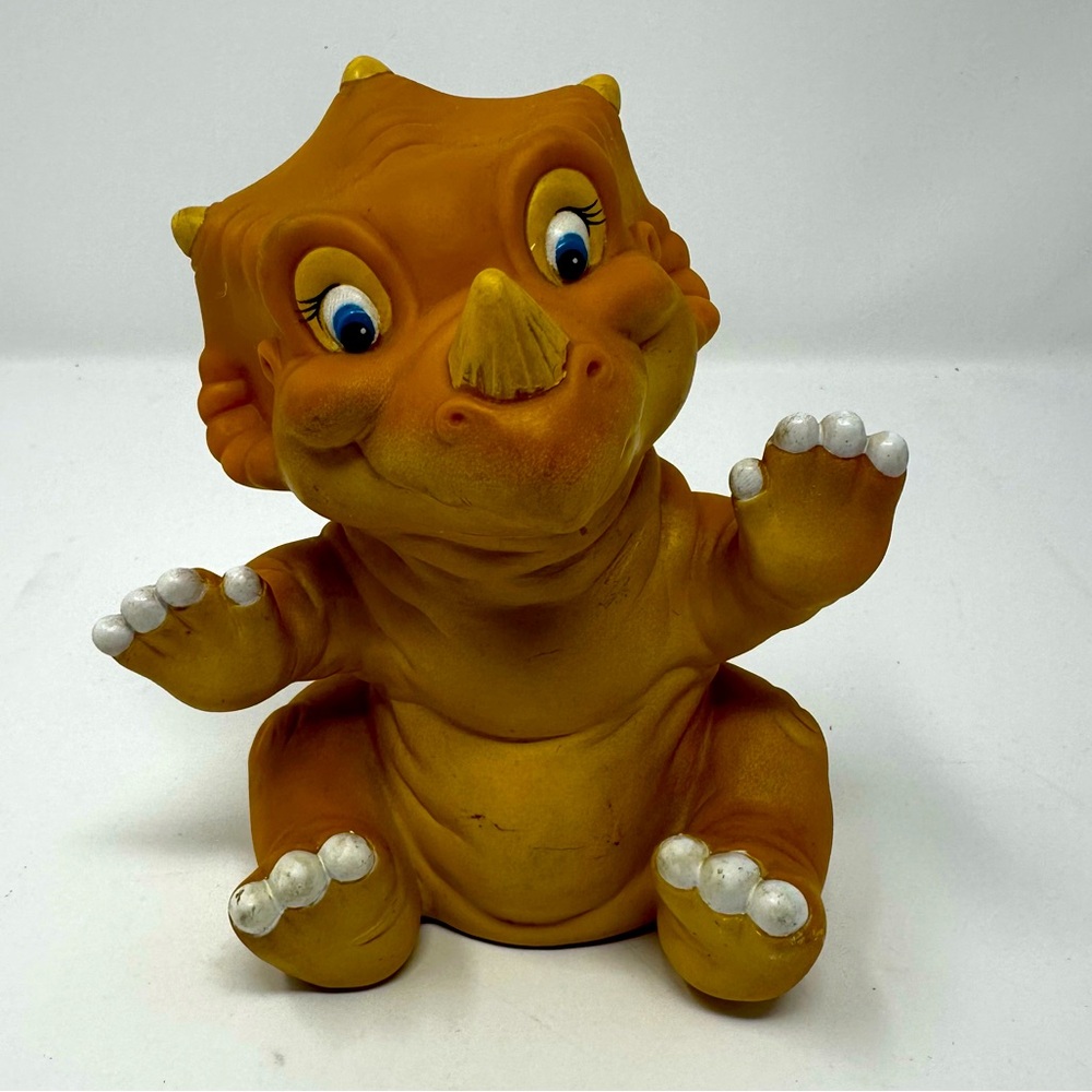 1988 Pizza Hut The Land Before Time Cera Hand Puppet